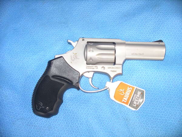 Taurus USA, Model 942M, Double Action, Revolver, - Image 2