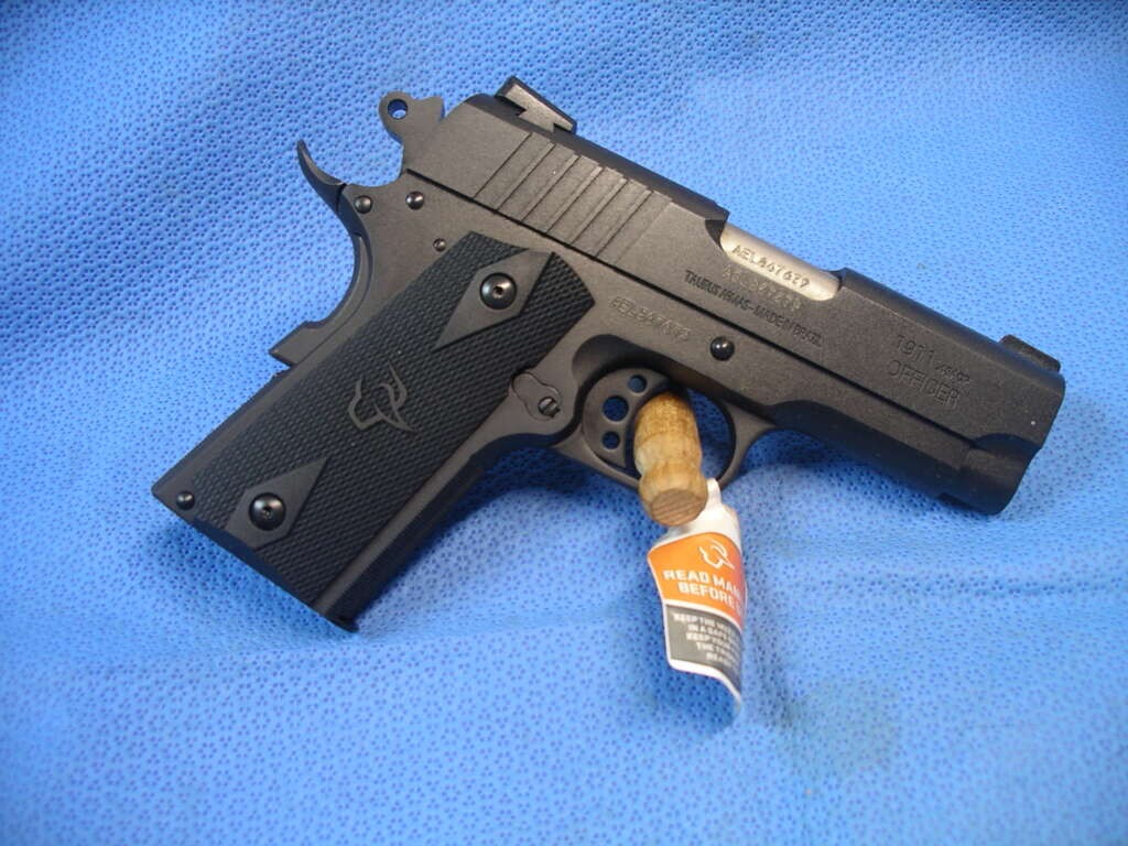 Taurus 1911 Officer
