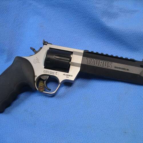 Taurus Raging Hunter